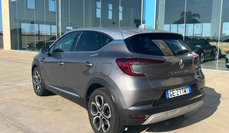 Renault Captur phev E-Tech 160 CV Intens pieno
