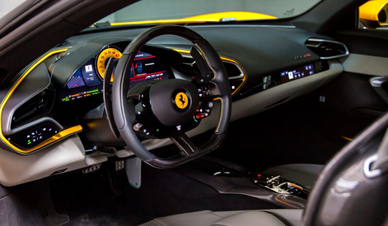 Ferrari 296 GTB 3.0 V6 663CV – possibilità noleggio no scoring pieno