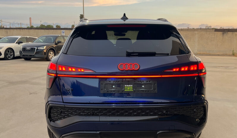 AUDI Q3 35 2.0 150CV tdi S line edition s-tronic – possibilità noleggio no scoring pieno