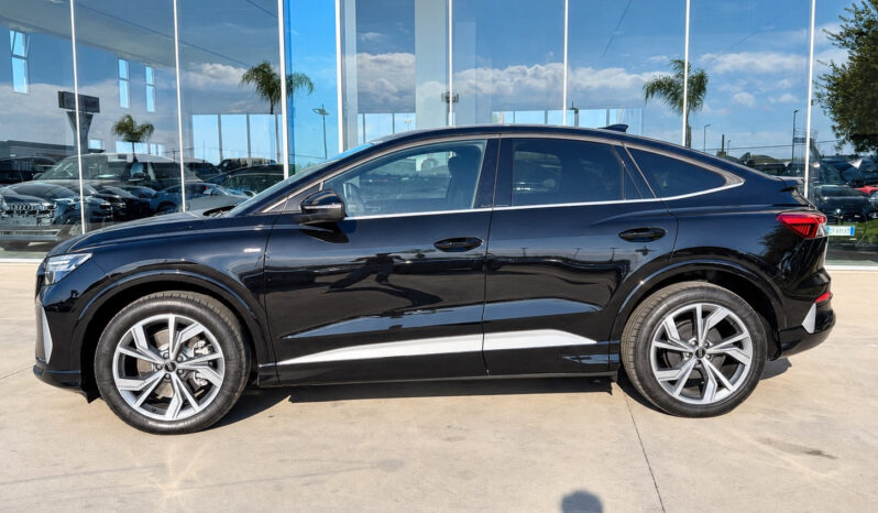 AUDI Q4 SPORTBACK 40 e-tron s-line pieno