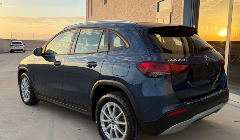 Mercedes-Benz GLA 200d Business auto – possibilità noleggio no scoring pieno