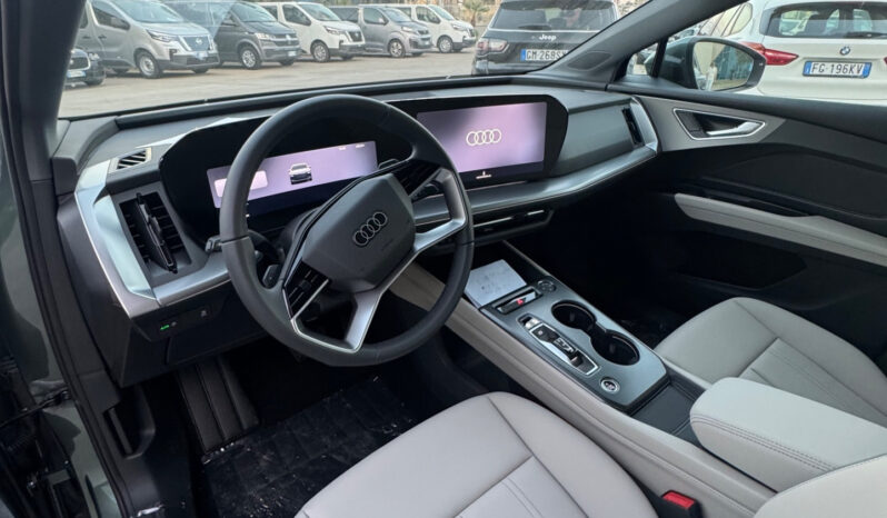 AUDI Q4 SPORTBACK PERFORMANCE BUSINESS ADVANCED e-tron pieno