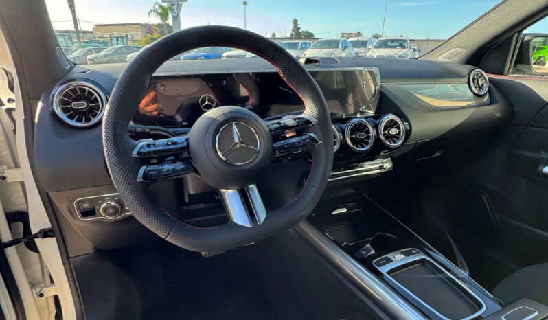 Mercedes-Benz GLA 200d AMG Line Extra auto – possibilità noleggio no scoring pieno