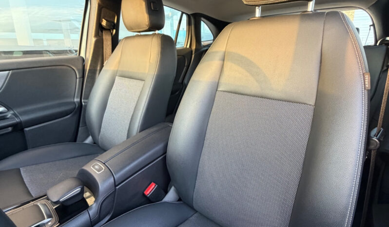 Mercedes-Benz GLA 200d Business auto – possibilità noleggio no scoring pieno