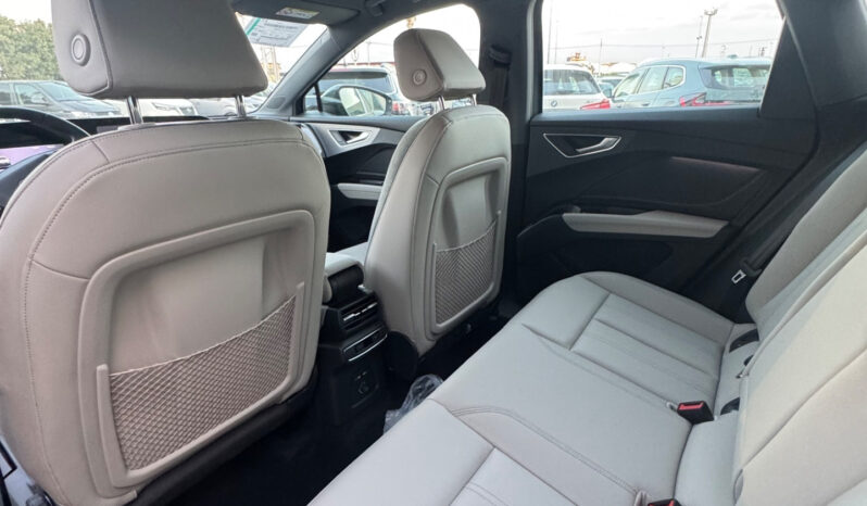 AUDI Q4 SPORTBACK PERFORMANCE BUSINESS ADVANCED e-tron pieno
